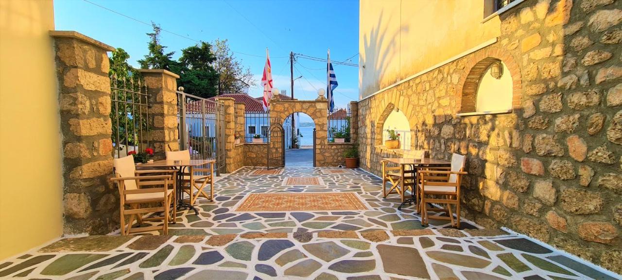 Kastro Hotel Spetses Town Extérieur photo